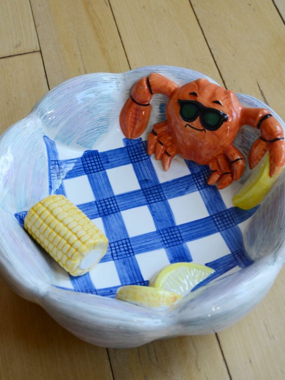 Vintage Ceramic crab boil / lobster bowl made by Lotus